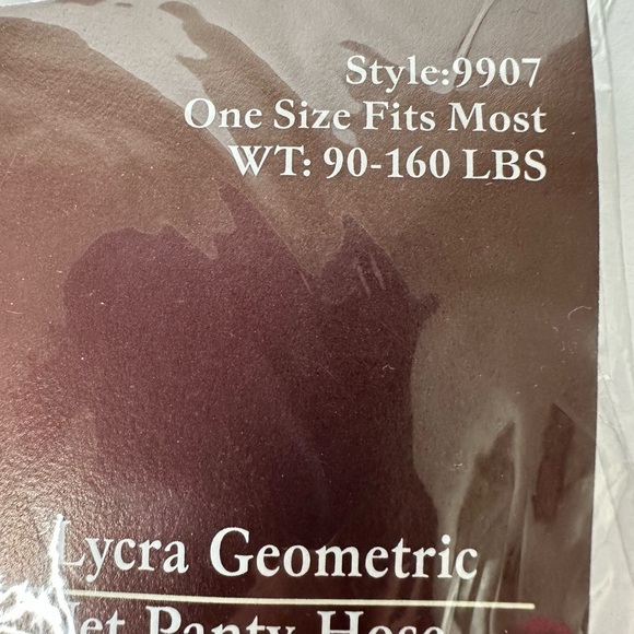 Leg Avenue Lycra geometric net pantyhose - Picture 2 of 3